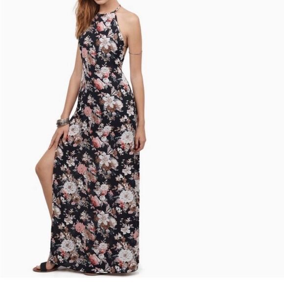 TOBI | Falling into Floral | Black | Size XS - Picture 1 of 11